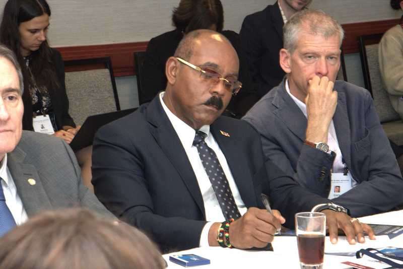Prime Minister Browne Co-Chairs CGI–PAHO Roundtable on Mental Health Equity; Invites PAHO to Host 2026 Regional Summit in Antigua and Barbuda (12)
