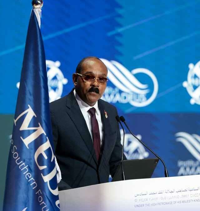 Prime Minister Browne Writes to New and Former Leaders  of St Vincent and the Grenadines